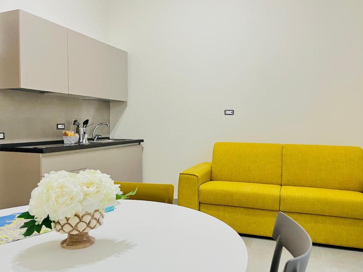 Отель Bed Boutique Napoli Colors Экстерьер фото