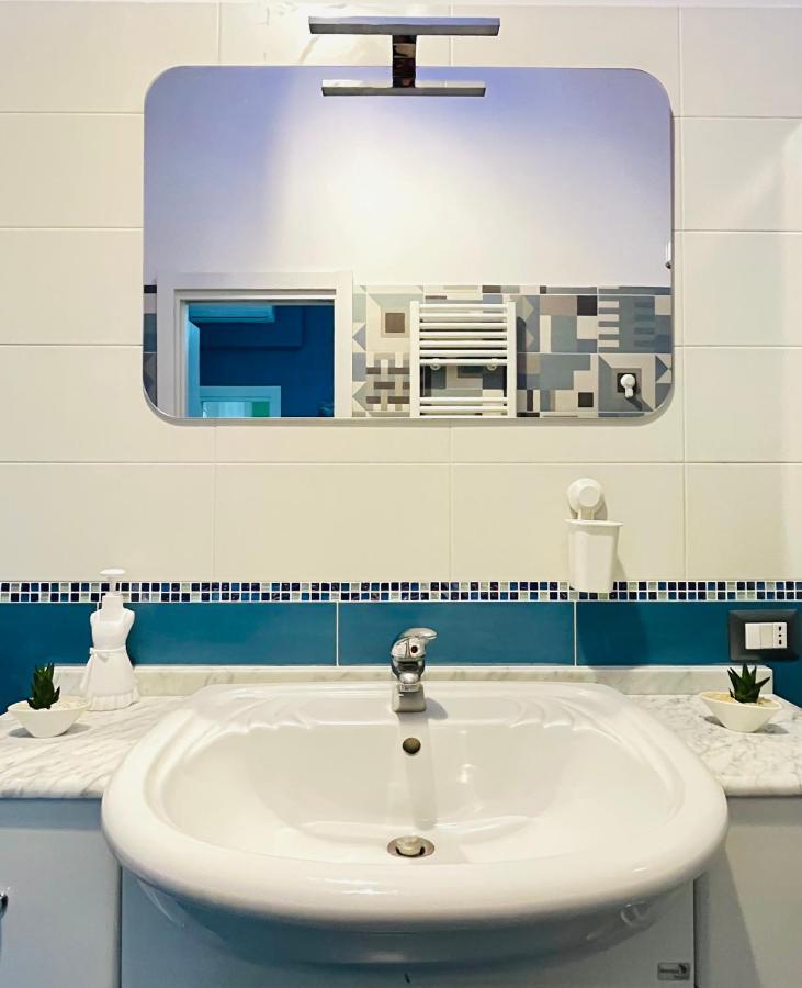 Отель Bed Boutique Napoli Colors Экстерьер фото