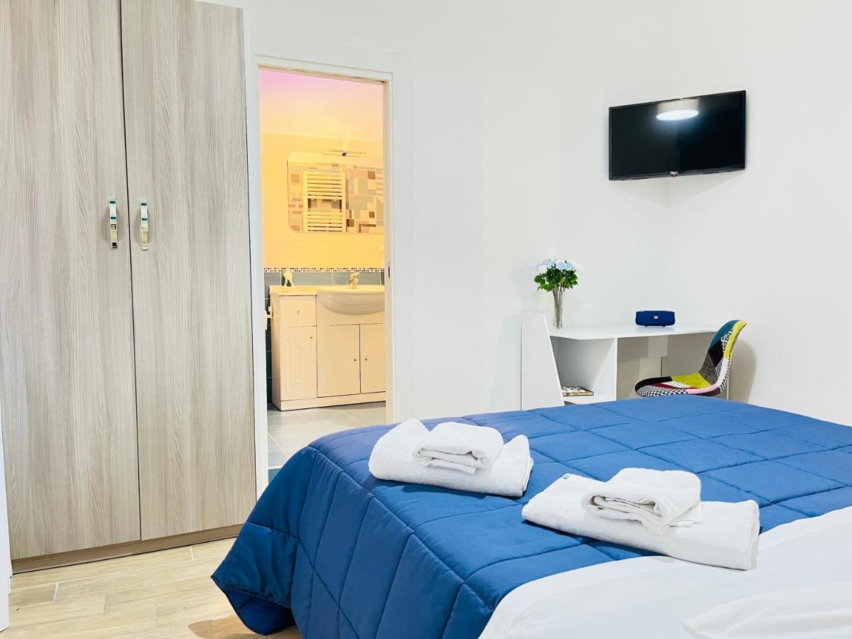 Отель Bed Boutique Napoli Colors Экстерьер фото