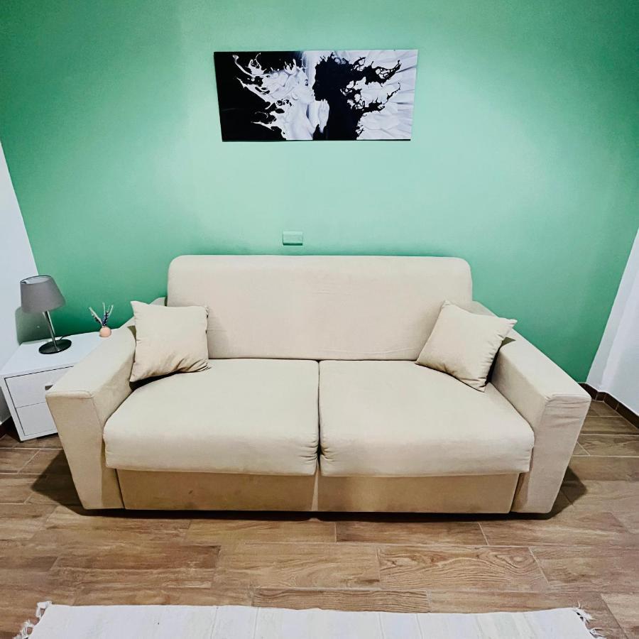 Отель Bed Boutique Napoli Colors Экстерьер фото