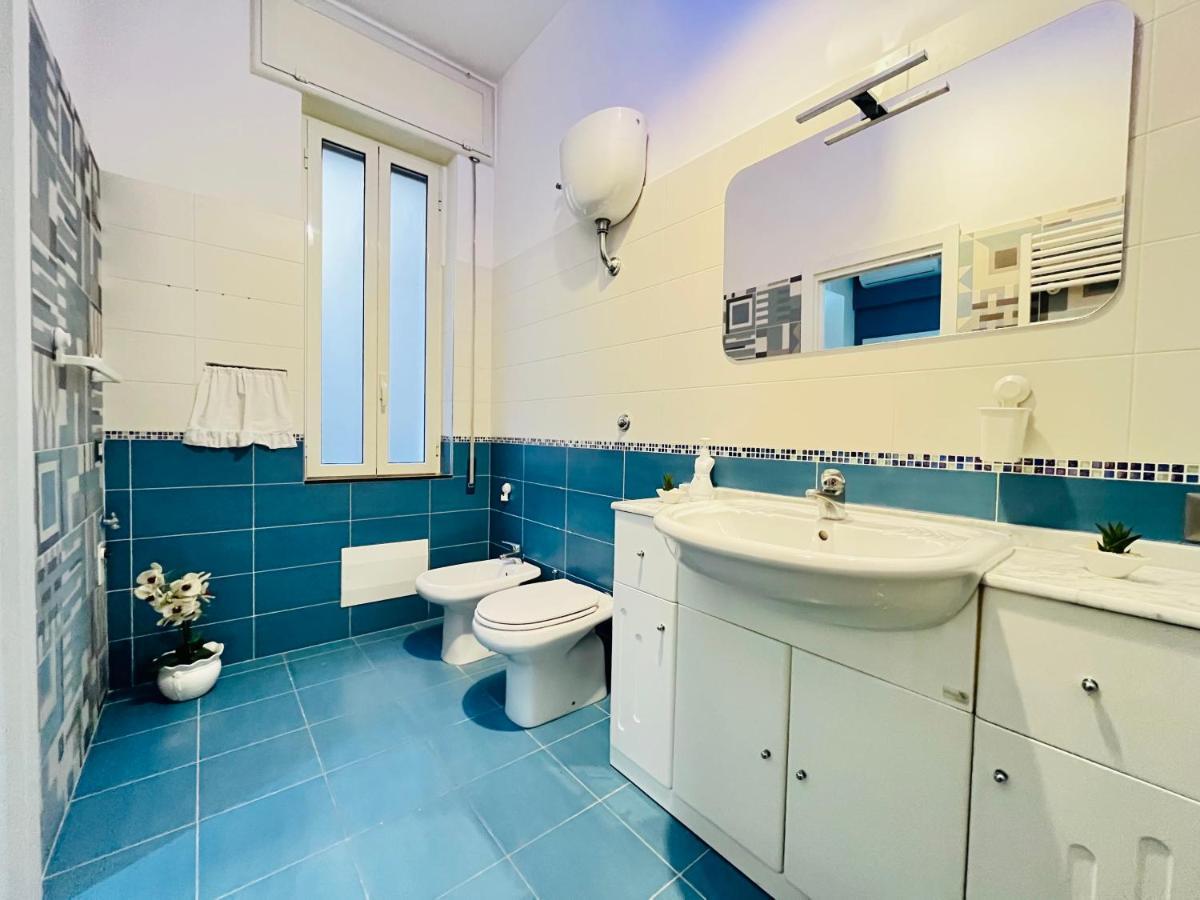 Отель Bed Boutique Napoli Colors Экстерьер фото