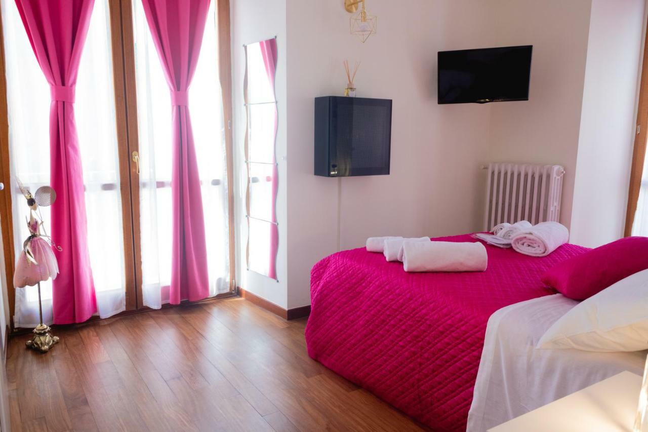 Отель Bed Boutique Napoli Colors Экстерьер фото